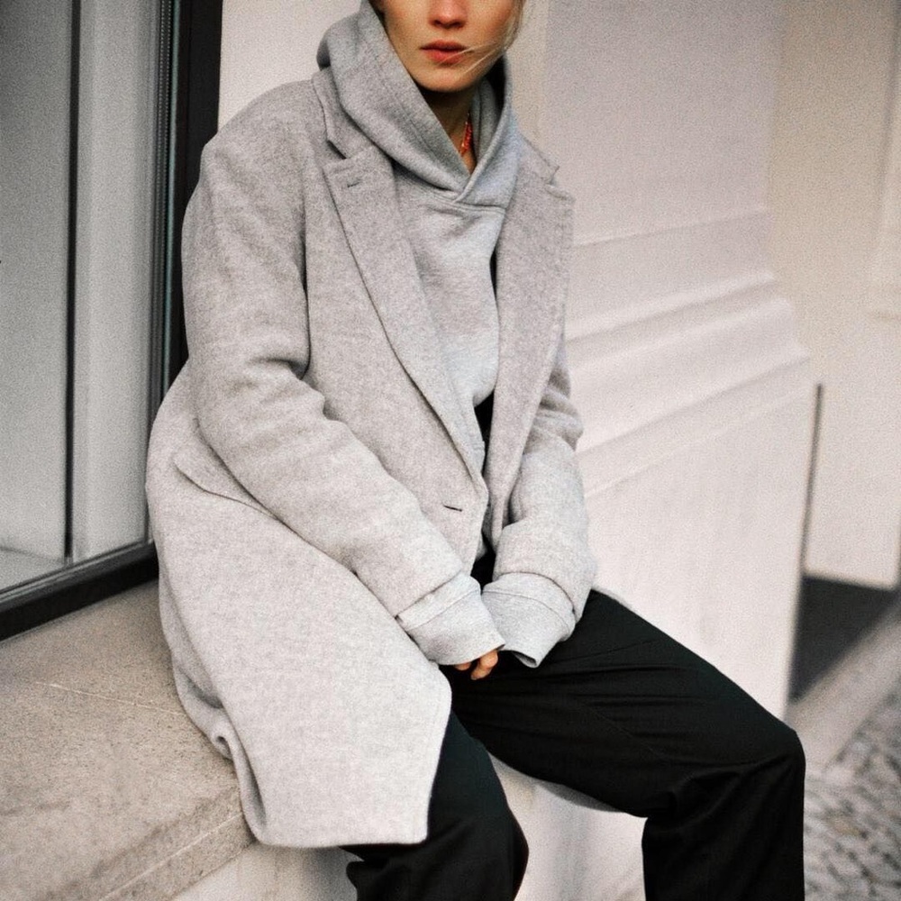 Aritzia Lyon Double Breasted Wool Coat